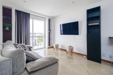Apartamento para alugar com 75m², 2 quartos e 1 vagaSala