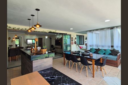 Apartamento à venda com 198m², 4 quartos e 2 vagasVaranda 