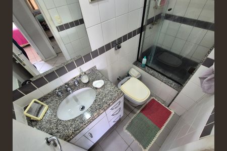 Apartamento à venda com 198m², 4 quartos e 2 vagasBanheiro 
