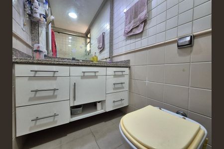 Apartamento à venda com 198m², 4 quartos e 2 vagasSuíte 