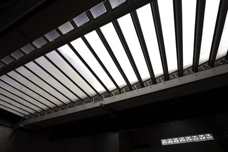 Casa à venda com 239m², 4 quartos e 2 vagas Casa à venda com 239m², 4 quartos e 2 vagasTelhado