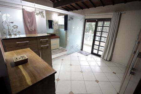 Casa à venda com 239m², 4 quartos e 2 vagas Casa à venda com 239m², 4 quartos e 2 vagasSuíte 2