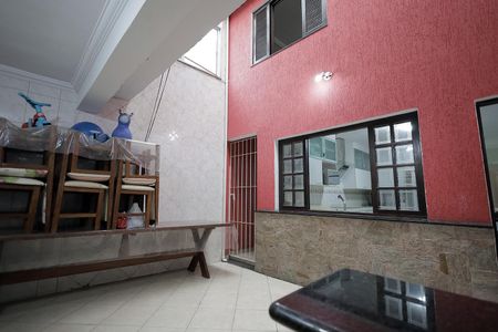Casa à venda com 239m², 4 quartos e 2 vagas Casa à venda com 239m², 4 quartos e 2 vagasChurrasqueira