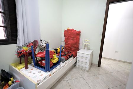 Casa à venda com 239m², 4 quartos e 2 vagas Casa à venda com 239m², 4 quartos e 2 vagasQuarto 2