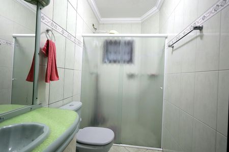 Casa à venda com 239m², 4 quartos e 2 vagas Casa à venda com 239m², 4 quartos e 2 vagasBanheiro Suíte 1