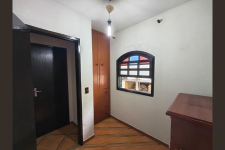 Casa para alugar com 100m², 4 quartos e sem vaga