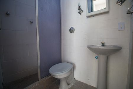 Banheiro de apartamento para alugar com 1 quarto, 21m² em Tijuca, Rio de Janeiro