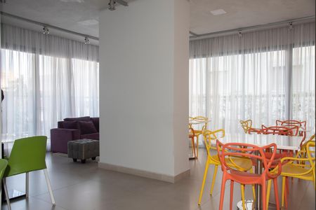 Studio à venda com 32m², 1 quarto e 1 vaga Studio à venda com 32m², 1 quarto e 1 vagaÁrea comum - Salão de festas
