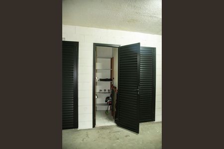 Studio à venda com 32m², 1 quarto e 1 vagaDepósito particular