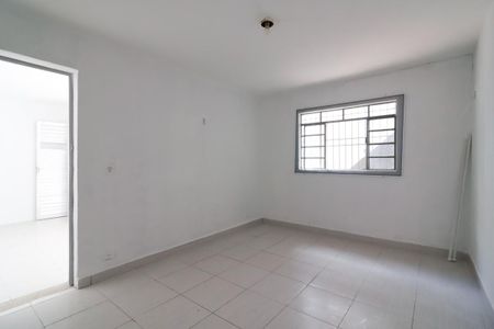 Quarto de casa para alugar com 1 quarto, 28m² em Jardim Danfer, São Paulo