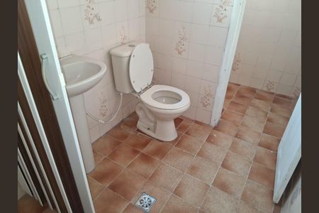 Casa para alugar com 60m², 1 quarto e sem vaga Casa para alugar com 60m², 1 quarto e sem vagaBanheiro