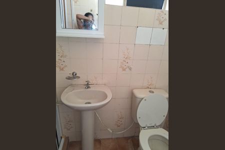 Banheiro de casa para alugar com 1 quarto, 60m² em Engenho de Dentro, Rio de Janeiro
