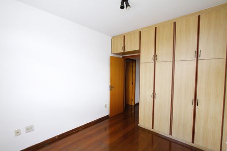 Apartamento à venda com 108m², 3 quartos e 2 vagasQuarto 2
