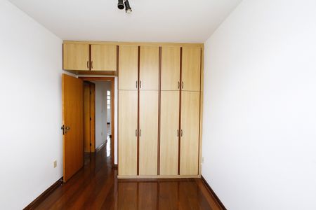 Apartamento à venda com 108m², 3 quartos e 2 vagasQuarto 2