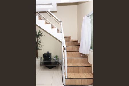 Sala de casa de condomínio para alugar com 3 quartos, 180m² em Bangu, Rio de Janeiro