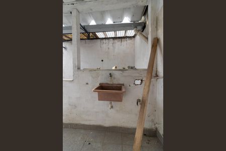 Casa para alugar com 300m², 3 quartos e 5 vagas Casa para alugar com 300m², 3 quartos e 5 vagasÁrea de Serviço 2