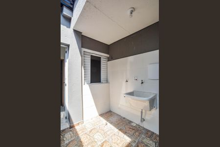 Casa para alugar com 80m², 3 quartos e 1 vagaÁrea de Serviço