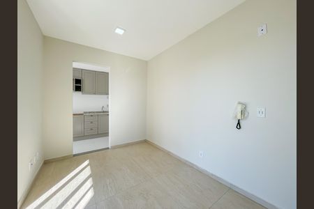 Sala de apartamento à venda com 2 quartos, 47m² em Quitaúna, Osasco