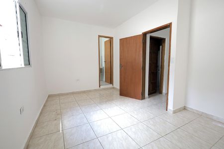 Casa para alugar com 80m², 2 quartos e 1 vagaQuarto Suíte