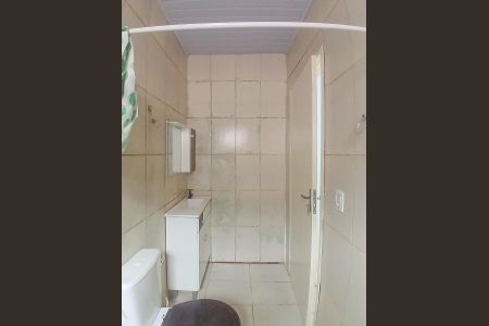 Banheiro de casa para alugar com 1 quarto, 31m² em Harmonia, Canoas