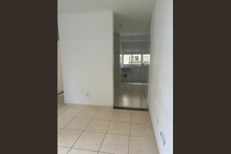 Sala de apartamento para alugar com 2 quartos, 24m² em Jardim Arco-Iris, Cotia