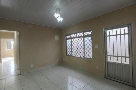 Casa para alugar com 148m², 3 quartos e 1 vaga Casa para alugar com 148m², 3 quartos e 1 vagaSala