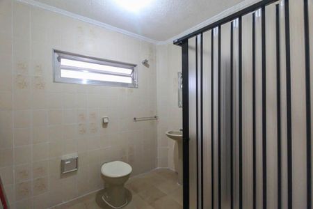 Casa para alugar com 148m², 3 quartos e 1 vaga Casa para alugar com 148m², 3 quartos e 1 vagaBanheiro