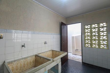 Casa para alugar com 148m², 3 quartos e 1 vaga Casa para alugar com 148m², 3 quartos e 1 vagaÁrea de Serviço