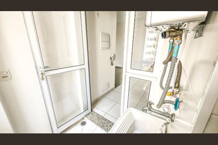 Apartamento para alugar com 65m², 2 quartos e 1 vagaÁrea de Serviço