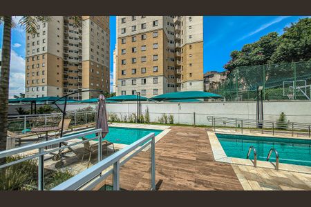 Apartamento para alugar com 65m², 2 quartos e 1 vagaÁrea comum - Piscina