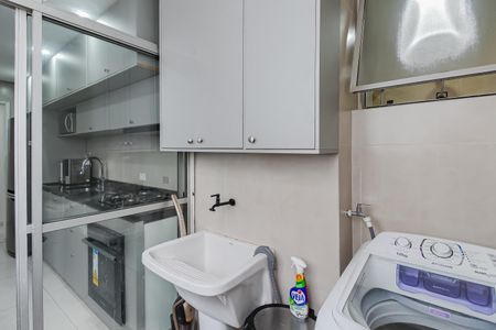 Apartamento à venda com 82m², 3 quartos e 1 vagaÁrea de Serviço