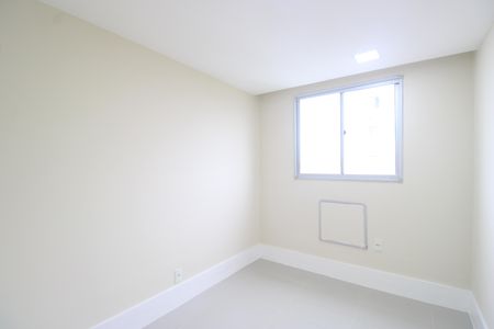 Quarto 1 de apartamento para alugar com 2 quartos, 52m² em Recreio dos Bandeirantes, Rio de Janeiro