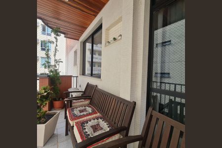 Apartamento à venda com 260m², 4 quartos e 2 vagasÁrea externa