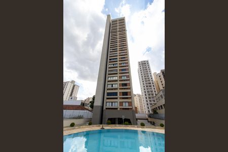 Apartamento para alugar com 60m², 1 quarto e 1 vagaFachada do bloco