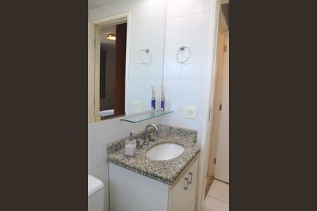 Apartamento para alugar com 70m², 2 quartos e 1 vagaBanheiro da Suíte 1