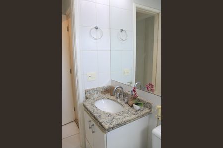 Apartamento para alugar com 70m², 2 quartos e 1 vagaBanheiro da Suíte 2