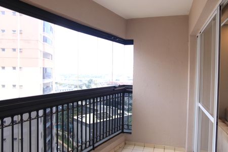 Apartamento para alugar com 70m², 2 quartos e 1 vagaVaranda