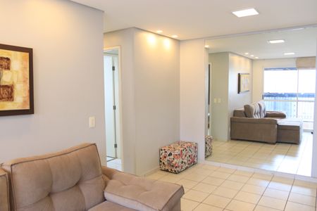 Apartamento para alugar com 70m², 2 quartos e 1 vagaSala