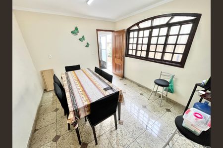 Casa à venda com 99m², 3 quartos e 2 vagasSala de Jantar