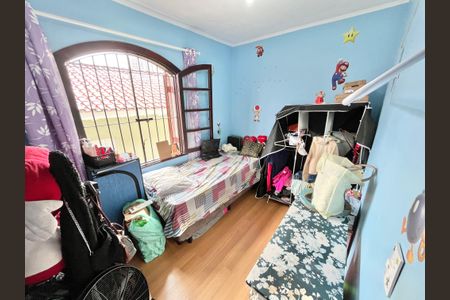 Casa à venda com 99m², 3 quartos e 2 vagasQuarto 2