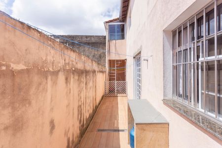 Casa para alugar com 123m², 4 quartos e 2 vagasQuintal