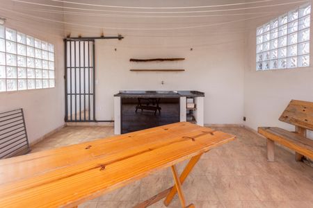 Casa para alugar com 123m², 4 quartos e 2 vagasVaranda