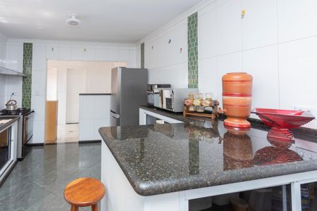 Casa para alugar com 123m², 4 quartos e 2 vagasCozinha