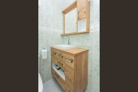 Casa para alugar com 123m², 4 quartos e 2 vagasBanheiro