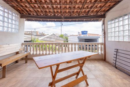 Casa para alugar com 123m², 4 quartos e 2 vagasVaranda