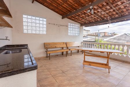 Casa para alugar com 123m², 4 quartos e 2 vagasVaranda