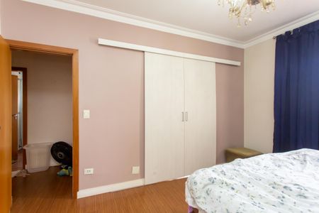 Casa à venda com 300m², 3 quartos e 2 vagas Casa à venda com 300m², 3 quartos e 2 vagasQuarto 3