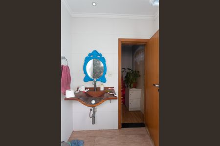 Casa à venda com 300m², 3 quartos e 2 vagas Casa à venda com 300m², 3 quartos e 2 vagasBanheiro 1