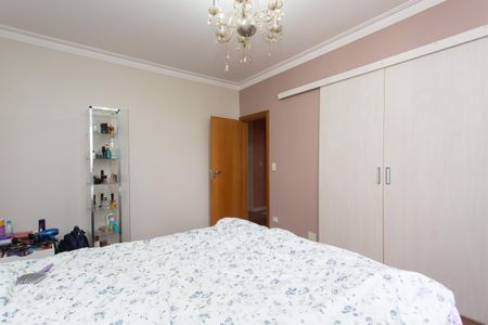 Casa à venda com 300m², 3 quartos e 2 vagas Casa à venda com 300m², 3 quartos e 2 vagasQuarto 3