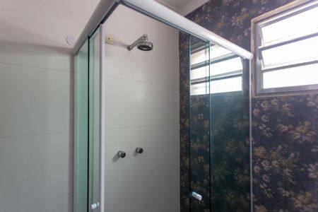 Casa à venda com 300m², 3 quartos e 2 vagas Casa à venda com 300m², 3 quartos e 2 vagasBanheiro 1